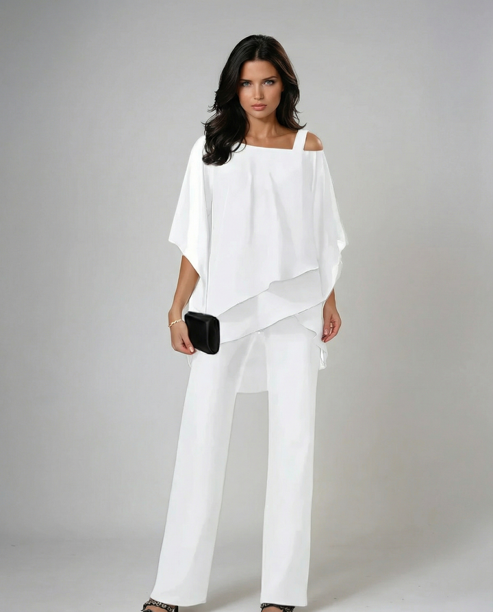 Amelia · Two-Piece Set with a Relaxed Fit