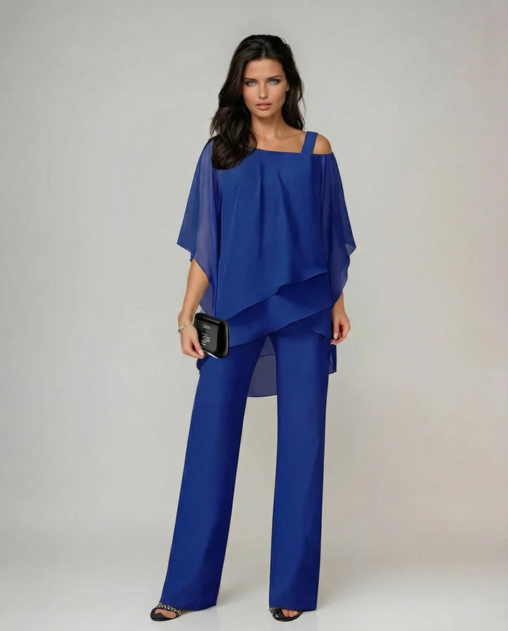 Amelia · Two-Piece Set with a Relaxed Fit